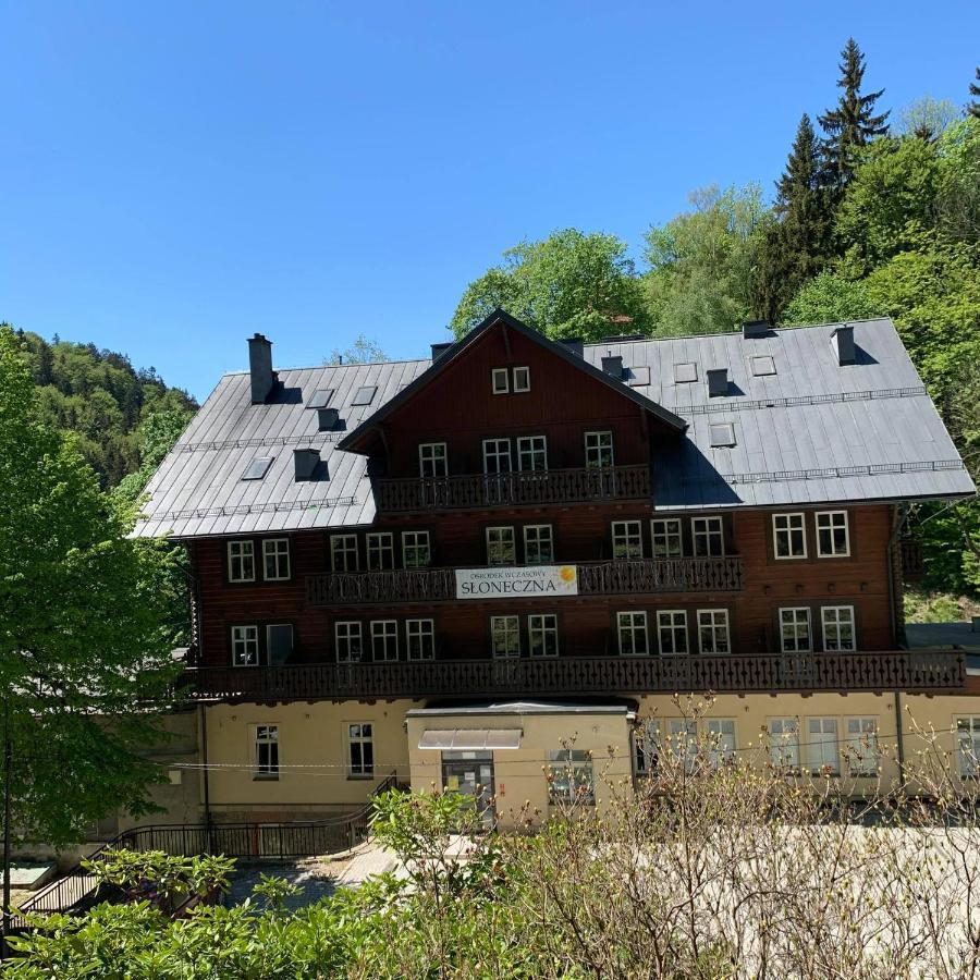 Sloneczna Hotell Miedzygorze Exteriör bild